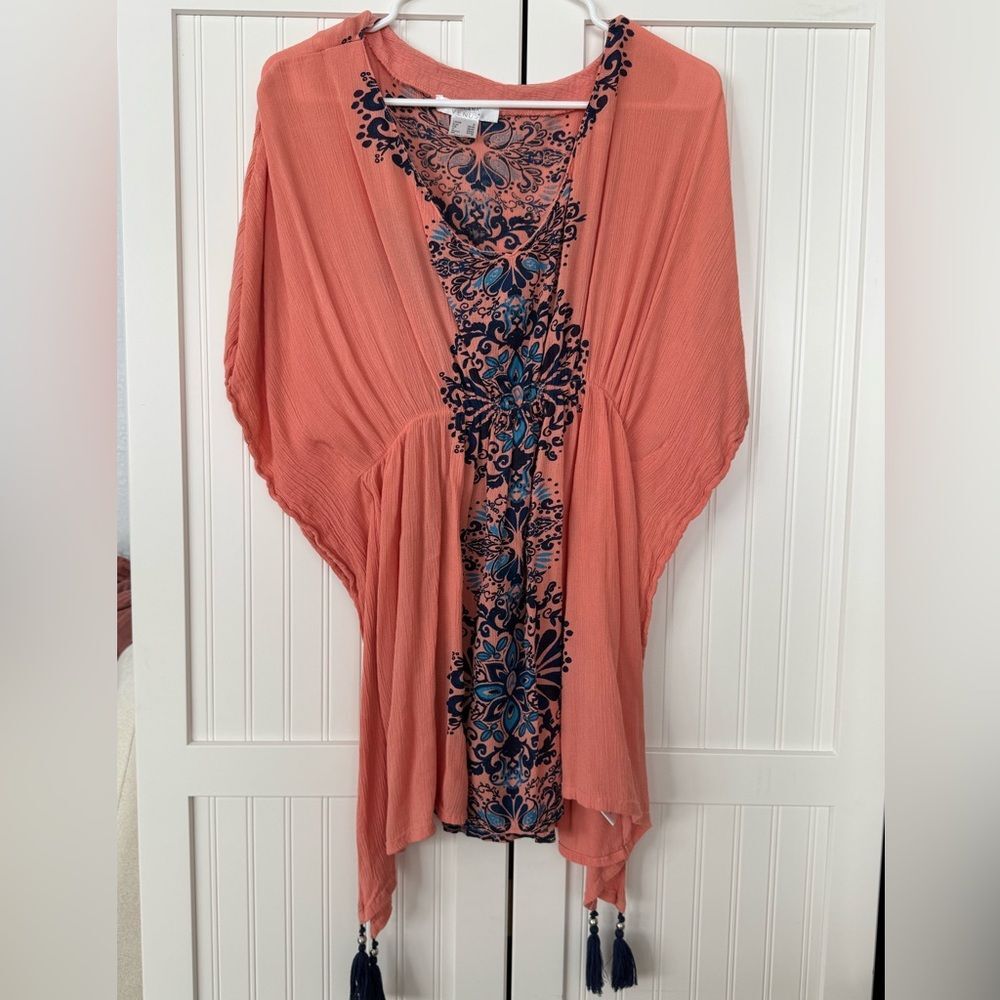 VENUS Coral and Navy Floral Swim Cover-Up - Small